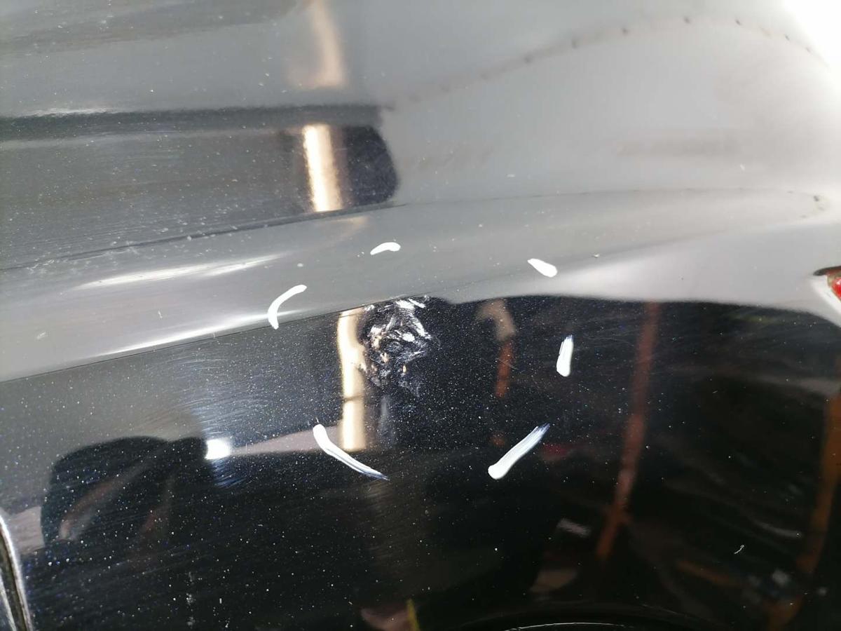 Ford Focus DA3 original T&uuml;r vorn links Panther Schwarz Flie&szlig;heck Facelift Bj.2009